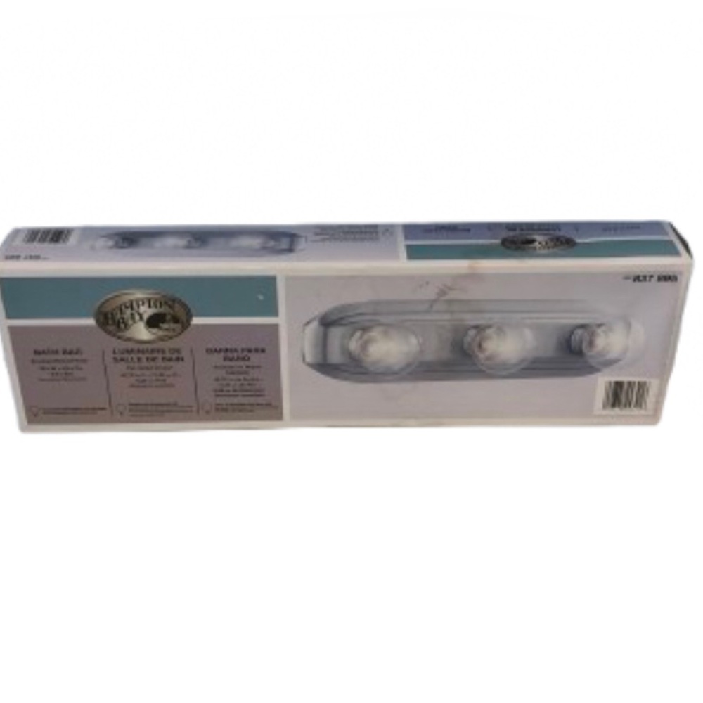 HAMPTON BAY SILVER BATH BAR LGHT FIXTURE • NWT